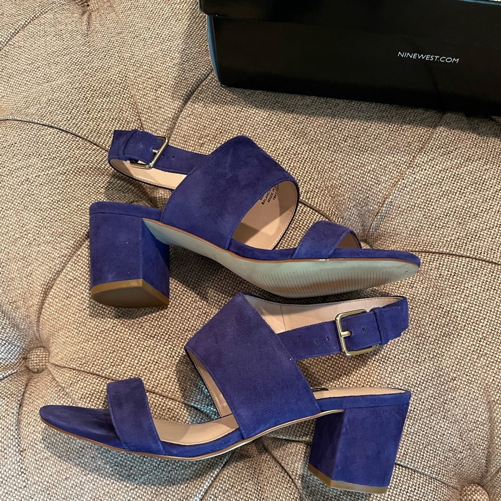 Nine West .. Ladies Blue Suede Shoes 💙 - Picture 4 of 9